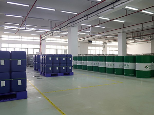 星空·综合体育新材生产车间